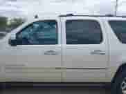 2013 Chevrolet Suburban LTZ с VIN 1GNSKKE74DR342029, выставлен на аукционе IAAI как лот 43313086 с пробегом 137 137 миль миль и . История ставок и продаж доступна на DreamBid. Изображение 14.