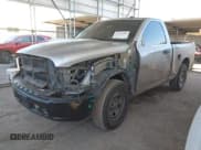 ✅ 2018 Ram 1500 Tradesman • VIN: 3C6JR7AG5JG310678 • Lot: 41203346. Wystawiony na IAAI z przebiegiem 146 717 mil. Bezpłatny archiwum sprzedaży aukcyjnych z USA i szczegółowy raport historii pojazdu na DreamBid. Zdjęcie 18.