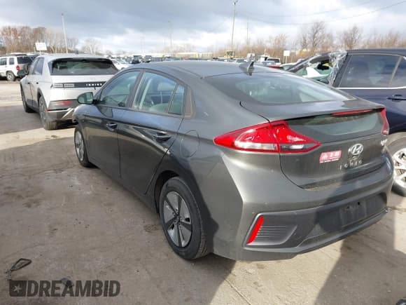 ✅ 2022 Hyundai Ioniq Blue • VIN: KMHC65LC2NU276884 • Лот: 43802351. Опубликован ранее на IAAI с пробегом 64 720 миль. Бесплатный доступ к архиву аукционных продаж из США и подробный отчёт об истории автомобиля на DreamBid. Изображение 3.