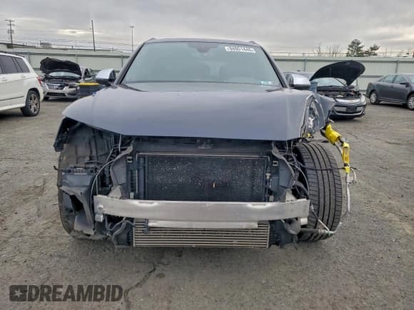 ✅ 2018 Audi SQ5 Prestige • VIN: WA1C4AFY3J2188274 • Лот: 94051445. Опубликован ранее на Copart с пробегом 95 595 миль. Бесплатный доступ к архиву аукционных продаж из США и подробный отчёт об истории автомобиля на DreamBid. Изображение 5.