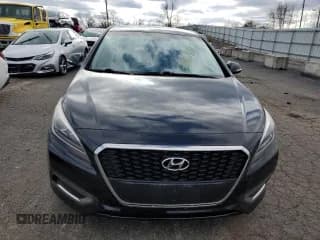 ✅ 2016 Hyundai Sonata SE • VIN: KMHE24L18GA025627 • Лот: 70161692. Опубликован ранее на Copart с пробегом 176 228 миль. Бесплатный доступ к архиву аукционных продаж из США и подробный отчёт об истории автомобиля на DreamBid. Изображение 5.