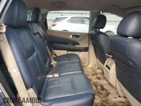 ✅ 2015 Nissan Pathfinder S • VIN: 5N1AR2MN8FC637586 • Lot: 81393835. Listed on Copart with 200,651 mi. Free auction sales archive from the USA and detailed vehicle history report at DreamBid. Image 11.