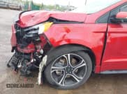 ✅ 2022 Ford Edge ST • VIN: 2FMPK4AP2NBA70287 • Lot: 42199012. Wystawiony na IAAI z przebiegiem 58 069 mil. Bezpłatny archiwum sprzedaży aukcyjnych z USA i szczegółowy raport historii pojazdu na DreamBid. Zdjęcie 17.