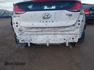 ✅ 2017 Hyundai Ioniq Blue • VIN: KMHC65LC2HU050185 • Lot: 42071522. Wystawiony na IAAI z przebiegiem 105 186 mil. Bezpłatny archiwum sprzedaży aukcyjnych z USA i szczegółowy raport historii pojazdu na DreamBid. Zdjęcie 6.