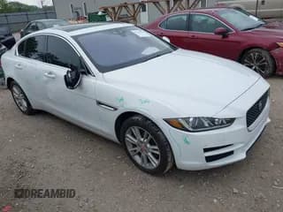 ✅ 2019 Jaguar XE 25t Premium • VIN: SAJAJ4FX7KCP44274 • Lot: 42301419. Wystawiony na IAAI z przebiegiem 52 384 mil. Bezpłatny archiwum sprzedaży aukcyjnych z USA i szczegółowy raport historii pojazdu na DreamBid. Zdjęcie 1.