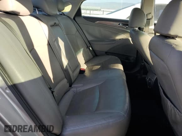 ✅ 2013 Hyundai Sonata • VIN: KMHEC4A49DA075152 • Лот: 89537555. Опубликован ранее на Copart с пробегом 199 316 миль. Бесплатный доступ к архиву аукционных продаж из США и подробный отчёт об истории автомобиля на DreamBid. Изображение 10.