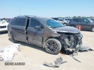 ✅ 2021 Toyota Sienna XSE • VIN: 5TDDRKEC1MS044789 • Lot: 43188580. Listed on IAAI with 147,820 mi. Free auction sales archive from the USA and detailed vehicle history report at DreamBid. Image 1.