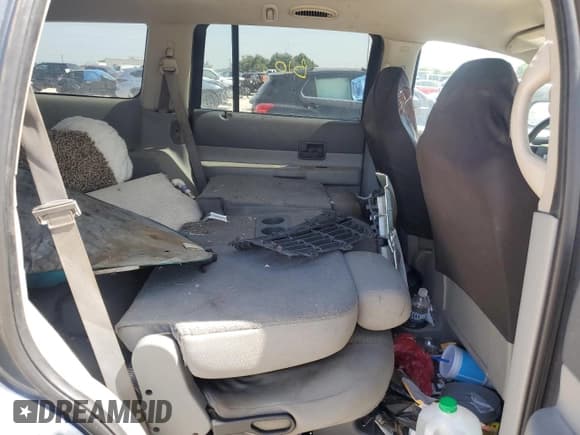 ✅ 2007 Dodge Durango SXT • VIN: 1D8HD38P87F556575 • Lot: 76496854. Listed on Copart with 213,064 mi. Free auction sales archive from the USA and detailed vehicle history report at DreamBid. Image 12.