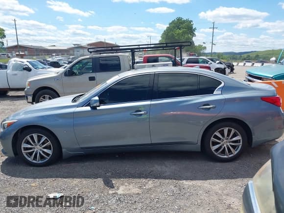 ✅ 2014 Infiniti Q50 Premium • VIN: JN1BV7AR1EM706039 • Лот: 42318470. Опубликован ранее на IAAI с пробегом 233 843 миль. Бесплатный доступ к архиву аукционных продаж из США и подробный отчёт об истории автомобиля на DreamBid. Изображение 14.