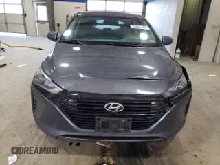 ✅ 2019 Hyundai Ioniq Blue • VIN: KMHC65LC2KU139861 • Lot: 83951264. Wystawiony na Copart z przebiegiem 95 608 mil. Bezpłatny archiwum sprzedaży aukcyjnych z USA i szczegółowy raport historii pojazdu na DreamBid. Zdjęcie 5.