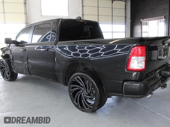 ✅ 2019 Ram 1500 Big Horn • VIN: 1C6SRFFT3KN780768 • Лот: 61041775. Опубликован ранее на Copart с пробегом 93 415 миль. Бесплатный доступ к архиву аукционных продаж из США и подробный отчёт об истории автомобиля на DreamBid. Изображение 4.
