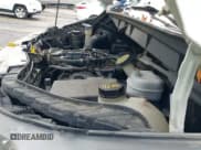 ✅ 2016 Ford Transit • VIN: 1FTYE1ZG8GKA05794 • Lot: 43484712. Wystawiony na IAAI z przebiegiem 228 485 mil. Bezpłatny archiwum sprzedaży aukcyjnych z USA i szczegółowy raport historii pojazdu na DreamBid. Zdjęcie 17.