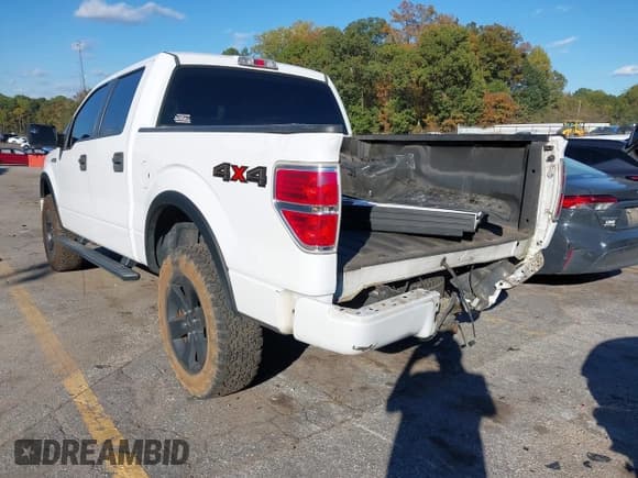 ✅ 2014 Ford F-150 Lariat • VIN: 1FTFW1EF5EKE94881 • Lot: 43585409. Wystawiony na IAAI z przebiegiem 154 905 mil. Bezpłatny archiwum sprzedaży aukcyjnych z USA i szczegółowy raport historii pojazdu na DreamBid. Zdjęcie 3.