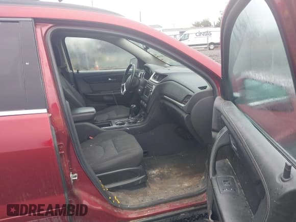 ✅ 2016 Chevrolet Traverse LT • VIN: 1GNKVGKD8GJ258314 • Lot: 43301416. Wystawiony na IAAI z przebiegiem Nie podano. Bezpłatny archiwum sprzedaży aukcyjnych z USA i szczegółowy raport historii pojazdu na DreamBid. Zdjęcie 5.