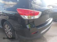 ✅ 2015 Nissan Pathfinder S • VIN: 5N1AR2MN2FC668137 • Lot: 43570265. Listed on IAAI with 147,815 mi. Free auction sales archive from the USA and detailed vehicle history report at DreamBid. Image 6.