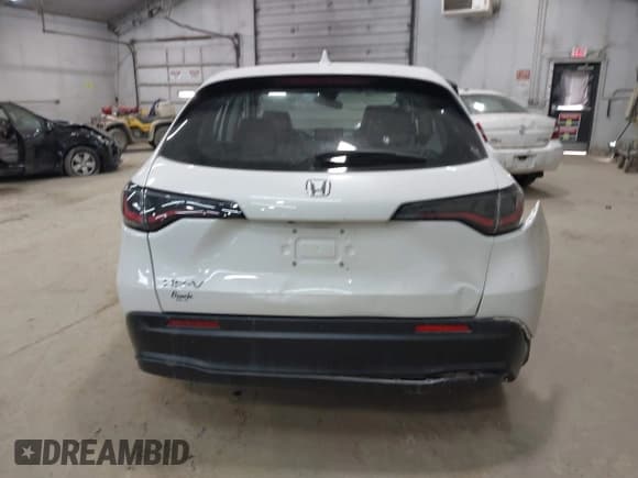 ✅ 2024 Honda HR-V LX • VIN: 3CZRZ2H35RM719109 • Lot: 43350815. Listed on IAAI with 29,816 mi. Free auction sales archive from the USA and detailed vehicle history report at DreamBid. Image 17.