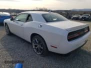 ✅ 2020 Dodge Challenger SXT • VIN: 2C3CDZAGXLH146573 • Lot: 41396163. Wystawiony na Copart z przebiegiem 35 659 mil. Bezpłatny archiwum sprzedaży aukcyjnych z USA i szczegółowy raport historii pojazdu na DreamBid. Zdjęcie 2.