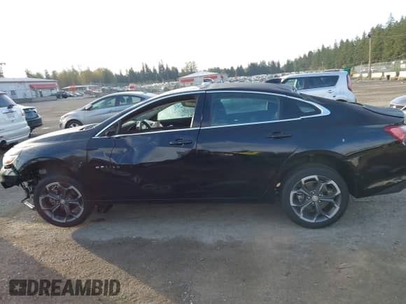 2022 Chevrolet Malibu LT with VIN 1G1ZD5STXNF158956, listed as a IAAI auction lot 43401660 with 47,586 mi miles and . Bid and sale history available at DreamBid. Image 15.