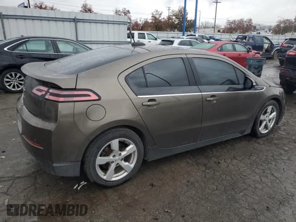✅ 2015 Chevrolet Volt • VIN: 1G1RD6E47FU125839 • Lot: 79265044. Wystawiony na Copart z przebiegiem 132 270 mil. Bezpłatny archiwum sprzedaży aukcyjnych z USA i szczegółowy raport historii pojazdu na DreamBid. Zdjęcie 3.