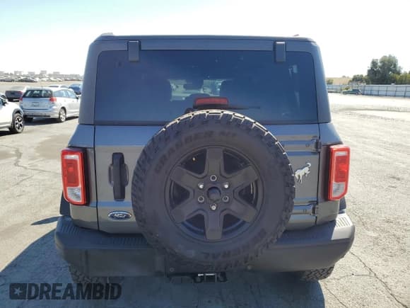 ✅ 2024 Ford Bronco Black Diamond • VIN: 1FMEE1BP6RLA09901 • Lot: 70546205. Listed on Copart with 18,405 mi. Free auction sales archive from the USA and detailed vehicle history report at DreamBid. Image 6.