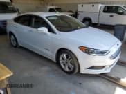 ✅ 2018 Ford Fusion SE • VIN: 3FA6P0LUXJR118844 • Lot: 73201664. Wystawiony na Copart z przebiegiem 135 031 mil. Bezpłatny archiwum sprzedaży aukcyjnych z USA i szczegółowy raport historii pojazdu na DreamBid. Zdjęcie 4.