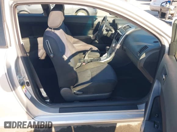 ✅ 2008 Scion tC • VIN: JTKDE167680225332 • Lot: 43795967. Wystawiony na IAAI z przebiegiem 212 444 mil. Bezpłatny archiwum sprzedaży aukcyjnych z USA i szczegółowy raport historii pojazdu na DreamBid. Zdjęcie 5.