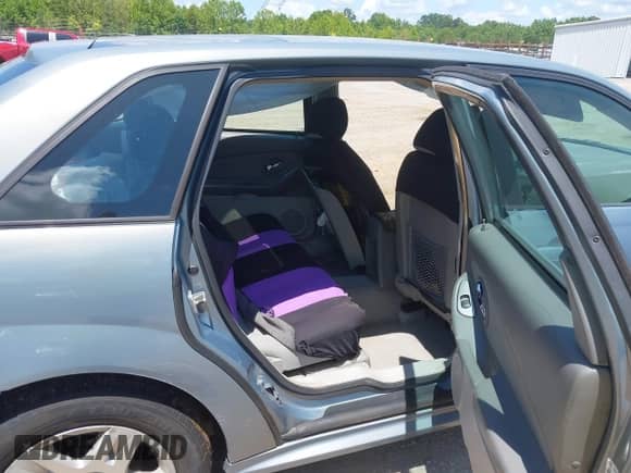 2007 Chevrolet Malibu Maxx LT z VIN 1G1ZT68N67F105773, wystawiony jako IAAI lot #42701415 z przebiegiem Nie podano mil oraz . Historia ofert i sprzedaży dostępna na DreamBid. Obrazek 8.