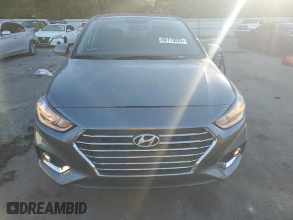 ✅ 2019 Hyundai Accent SE • VIN: 3KPC24A31KE055817 • Lot: 86773625. Listed on Copart with 87,653 mi. Free auction sales archive from the USA and detailed vehicle history report at DreamBid. Image 5.