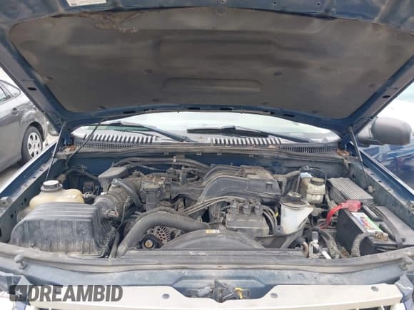 ✅ 2005 Ford Explorer Eddie Bauer • VIN: 1FMDU74K65UB36705 • Lot: 42704357. Wystawiony na IAAI z przebiegiem 207 245 mil. Bezpłatny archiwum sprzedaży aukcyjnych z USA i szczegółowy raport historii pojazdu na DreamBid. Zdjęcie 10.