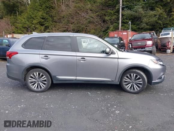 2019 Mitsubishi Outlander ES с VIN JA4AZ3A39KZ044527, выставлен на аукционе IAAI как лот 41815321 с пробегом 61 846 миль миль и . История ставок и продаж доступна на DreamBid. Изображение 13.