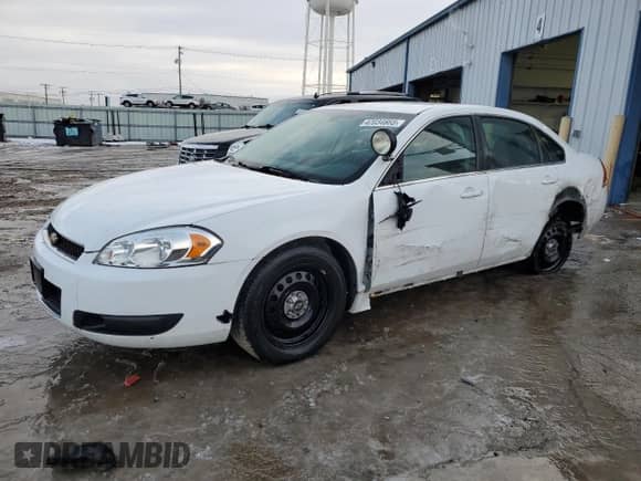 2014 Chevrolet Impala Police Police z VIN 2G1WD5E3XE1162138, wystawiony jako Copart lot #42034665 z przebiegiem 70 173 mil mil oraz Szkoda całkowita • Salvage title. Historia ofert i sprzedaży dostępna na DreamBid. Obrazek 1.