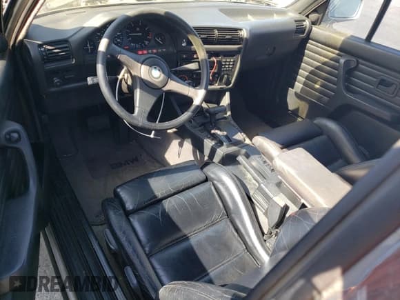 ✅ 1989 BMW 3 Series • VIN: WBABB2308K8864242 • Лот: 72472654. Опубликован ранее на Copart с пробегом 124 243 миль. Бесплатный доступ к архиву аукционных продаж из США и подробный отчёт об истории автомобиля на DreamBid. Изображение 8.