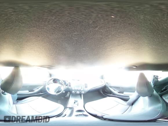 ✅ 2016 Kia Forte SX • VIN: KNAFZ6A31G5589243 • Lot: 82299365. Wystawiony na Copart z przebiegiem 91 207 mil. Bezpłatny archiwum sprzedaży aukcyjnych z USA i szczegółowy raport historii pojazdu na DreamBid. Zdjęcie 15.