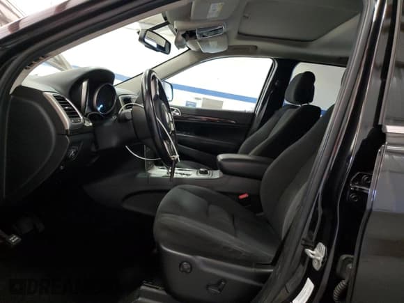 ✅ 2012 Jeep Grand Cherokee Laredo • VIN: 1C4RJFAG8CC178034 • Лот: 92105595. Опубликован ранее на Copart с пробегом 164 861 миль. Бесплатный доступ к архиву аукционных продаж из США и подробный отчёт об истории автомобиля на DreamBid. Изображение 7.