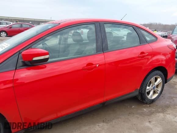 ✅ 2013 Ford Focus SE • VIN: 1FADP3F27DL261790 • Lot: 42032822. Listed on IAAI with 80,585 mi. Free auction sales archive from the USA and detailed vehicle history report at DreamBid. Image 15.