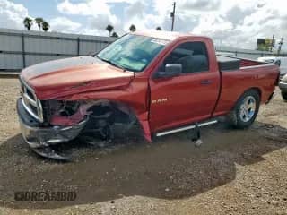 2010 Dodge 1500 ST z VIN 3D7JB1EK6AG109953, wystawiony jako Copart lot #80797115 z przebiegiem 123 312 mil mil oraz Szkoda całkowita • Salvage title. Historia ofert i sprzedaży dostępna na DreamBid. Obrazek 1.