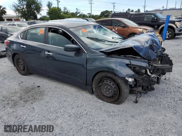 2015 Nissan Altima S with VIN 1N4AL3AP7FC452193, listed as a Copart auction lot 82082265 with Not provided miles and Salvage title. Bid and sale history available at DreamBid. Image 4.