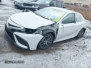 ✅ 2024 Toyota Camry Hybrid SE • VIN: 4T1G31AK4RU065317 • Lot: 41172636. Listed on IAAI with 5,535 mi. Free auction sales archive from the USA and detailed vehicle history report at DreamBid. Image 2.