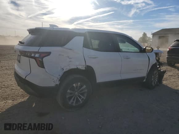 ✅ 2026 Chevrolet Equinox FWD LT • VIN: 3GNAXHEGXTL106443 • Лот: 84861895. Опубликован ранее на Copart с пробегом 2 905 миль. Бесплатный доступ к архиву аукционных продаж из США и подробный отчёт об истории автомобиля на DreamBid. Изображение 3.