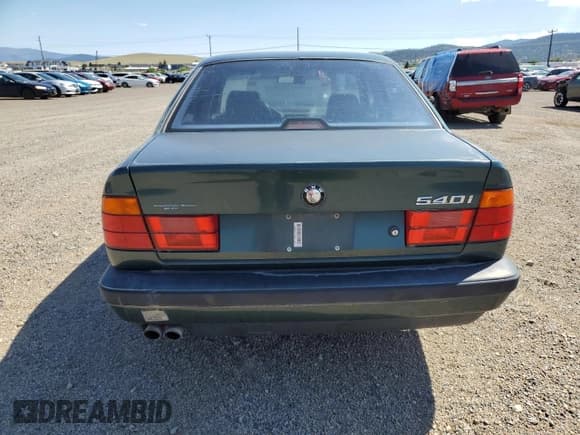 ✅ 1994 BMW 5 Series • VIN: WBAHE6317RGF25900 • Lot: 62602125. Wystawiony na Copart z przebiegiem 106 828 mil. Bezpłatny archiwum sprzedaży aukcyjnych z USA i szczegółowy raport historii pojazdu na DreamBid. Zdjęcie 6.