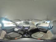 ✅ 2018 Hyundai Santa Fe 2.4L • VIN: 5XYZUDLB7JG542630 • Lot: 70248192. Wystawiony na Copart z przebiegiem 48 530 mil. Bezpłatny archiwum sprzedaży aukcyjnych z USA i szczegółowy raport historii pojazdu na DreamBid. Zdjęcie 14.