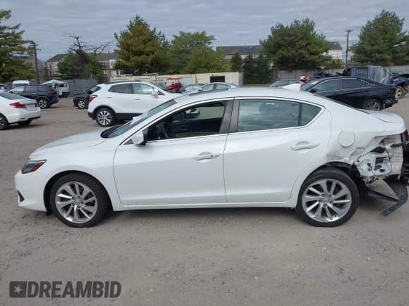 ✅ 2018 Acura ILX Premium • VIN: 19UDE2F72JA006981 • Лот: 43428019. Опубликован ранее на IAAI с пробегом 62 082 миль. Бесплатный доступ к архиву аукционных продаж из США и подробный отчёт об истории автомобиля на DreamBid. Изображение 14.
