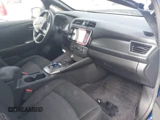 ✅ 2025 Nissan LEAF S • VIN: 1N4AZ1BV9SC565489 • Lot: 43531367. Wystawiony na IAAI z przebiegiem 9 658 mil. Bezpłatny archiwum sprzedaży aukcyjnych z USA i szczegółowy raport historii pojazdu na DreamBid. Zdjęcie 5.