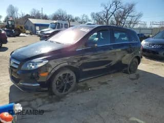 ✅ 2017 Mercedes-Benz B B 250e • VIN: WDDVP9AB1HJ013714 • Лот: 43752745. Опубликован ранее на Copart с пробегом Не указан. Бесплатный доступ к архиву аукционных продаж из США и подробный отчёт об истории автомобиля на DreamBid. Изображение 1.