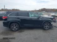 ✅ 2019 Toyota Highlander Hybrid LE • VIN: 5TDBGRFH1KS077644 • Лот: 43637310. Опубликован ранее на IAAI с пробегом 99 916 миль. Бесплатный доступ к архиву аукционных продаж из США и подробный отчёт об истории автомобиля на DreamBid. Изображение 13.