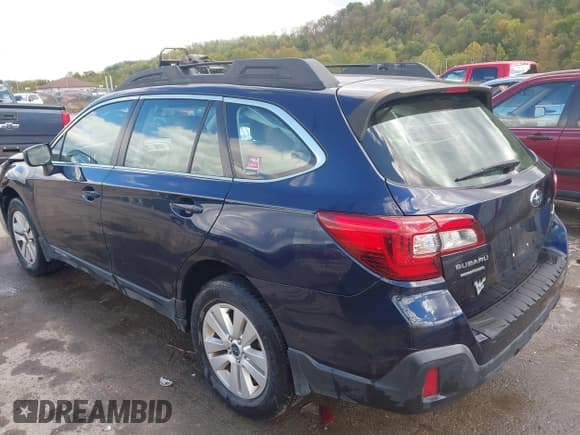 ✅ 2018 Subaru Outback • VIN: 4S4BSAAC0J3323333 • Lot: 43408931. Wystawiony na IAAI z przebiegiem 87 461 mil. Bezpłatny archiwum sprzedaży aukcyjnych z USA i szczegółowy raport historii pojazdu na DreamBid. Zdjęcie 3.