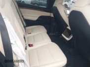 ✅ 2024 Tesla Model X • VIN: 7SAXCDE5XRF449317 • Лот: 42352640. Опубликован ранее на IAAI с пробегом Не указан. Бесплатный доступ к архиву аукционных продаж из США и подробный отчёт об истории автомобиля на DreamBid. Изображение 8.