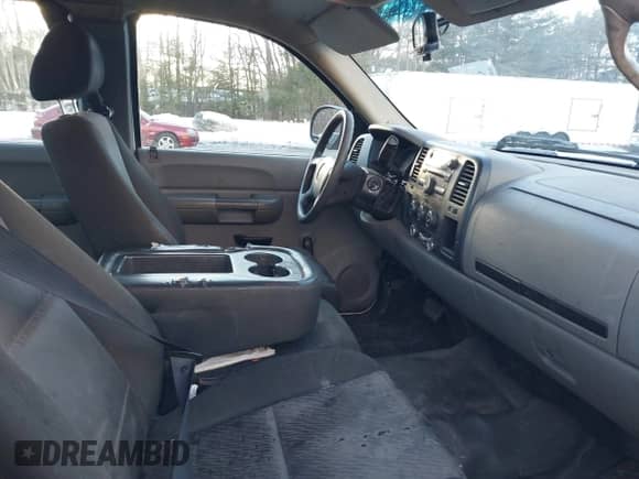 2008 Chevrolet Silverado 1500 Work Truck with VIN 1GCEC19J88E150189, listed as a IAAI auction lot 41481716 with 175,413 mi miles and . Bid and sale history available at DreamBid. Image 5.