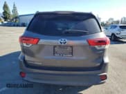 ✅ 2017 Toyota Highlander Hybrid LE • VIN: 5TDBGRFH0HS035183 • Лот: 48518165. Опубликован ранее на Copart с пробегом 74 455 миль. Бесплатный доступ к архиву аукционных продаж из США и подробный отчёт об истории автомобиля на DreamBid. Изображение 6.