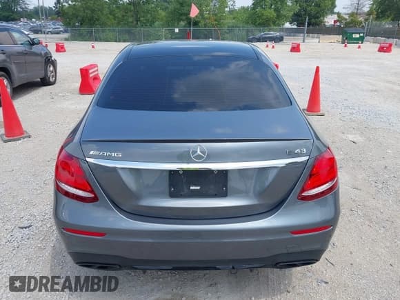 ✅ 2017 Mercedes-Benz E 43 AMG • VIN: WDDZF6EB3HA184820 • Лот: 42691190. Опубликован ранее на IAAI с пробегом 102 298 миль. Бесплатный доступ к архиву аукционных продаж из США и подробный отчёт об истории автомобиля на DreamBid. Изображение 17.